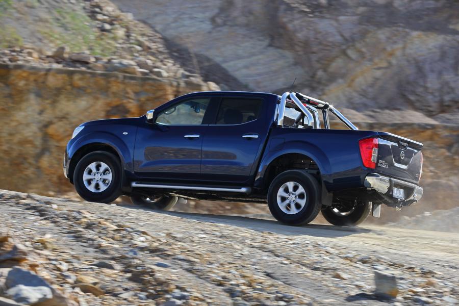  Nissan NP300 Navara Double Cab 2015 года  (AU) (фото 10 из 30)